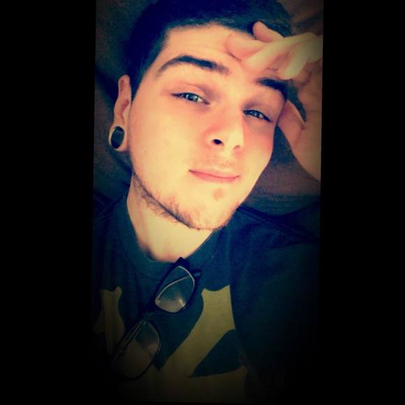 Meet your Posher, Corey - Picture 1 of 1